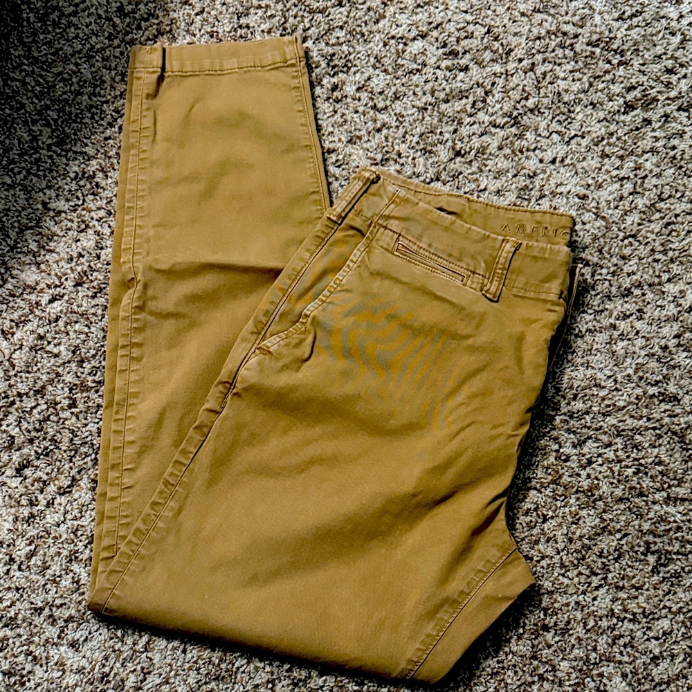 American Eagle Chinos